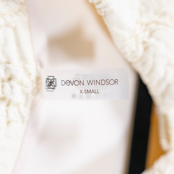 Devon Windsor Collins Collared Sleeveless Button Front Mini Dress Coconut Swirl - Picture 2 of 4